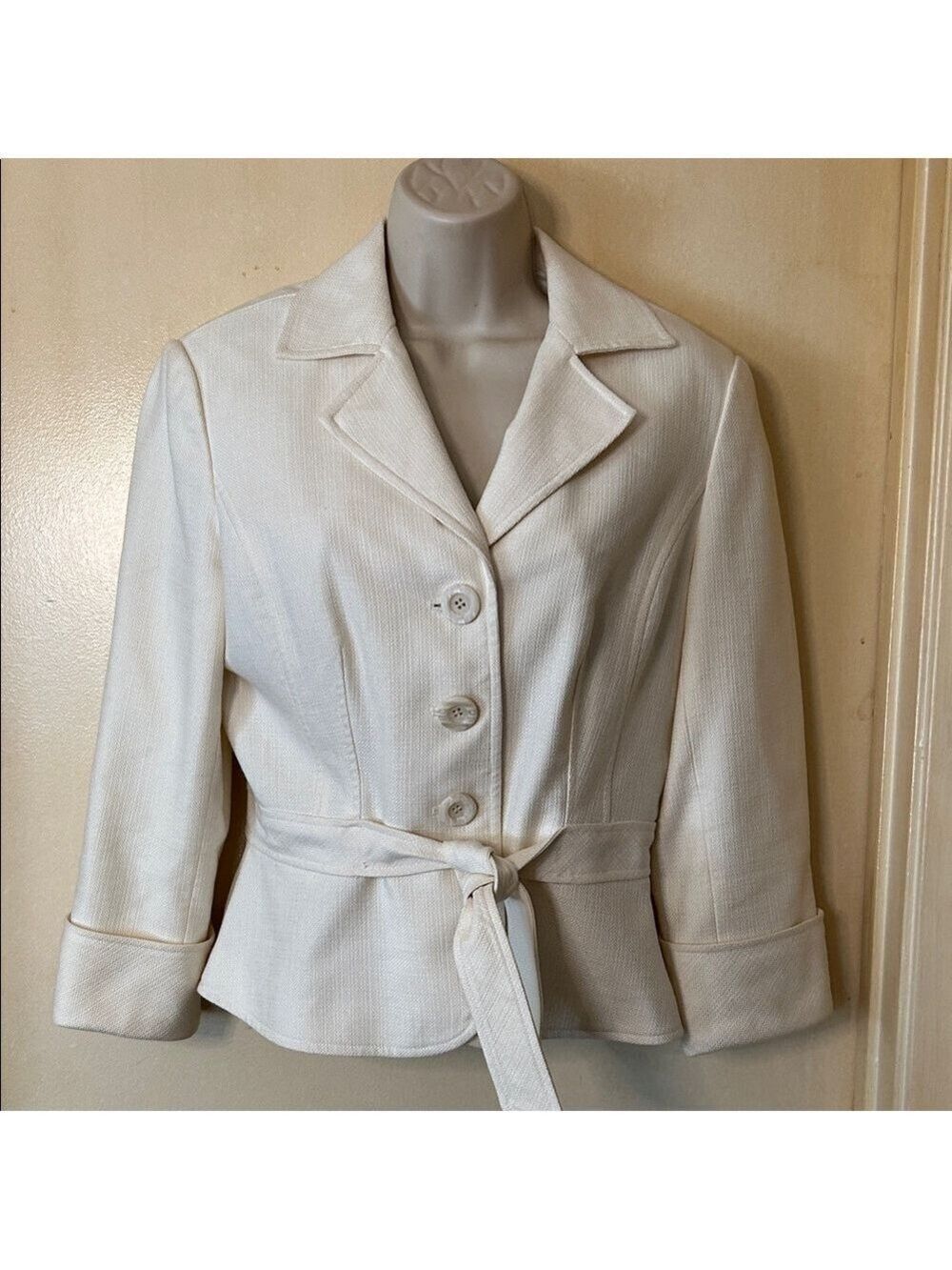 Kay Unger Ivory Women's Blazer with Belt size 6